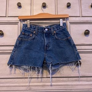 levi’s cutoff shorts